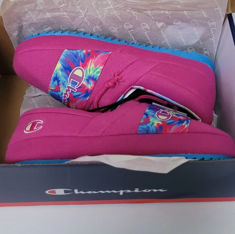 Champion Tie-Dye Pink Slippers with Blue Soles-New With Box Size 6 Youth